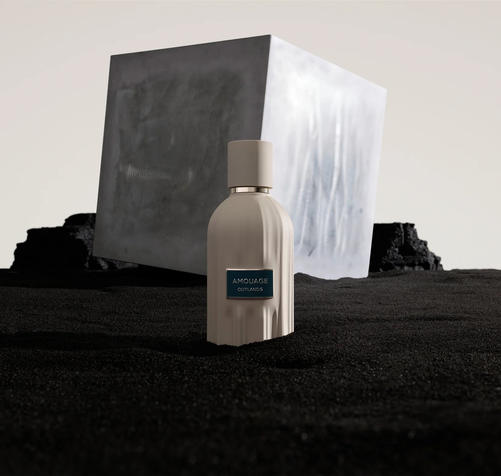 SAMPLE - Amouage Outlands Essence Eau De Parfum
